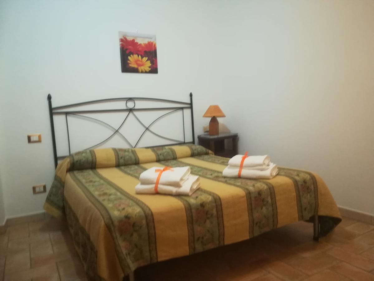 Le Terre Di Bac Bed and Breakfast Borgo Montenero Eksteriør billede